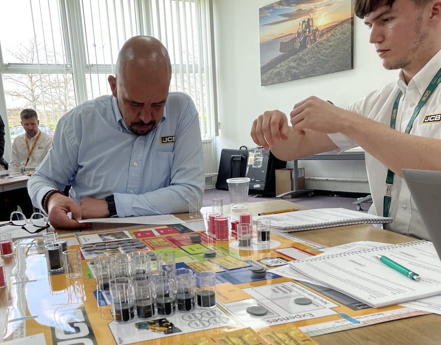 Die haptische Erfahrung und die Durchführung in einem Präsenztraining hat viele Vorteile, Serious games